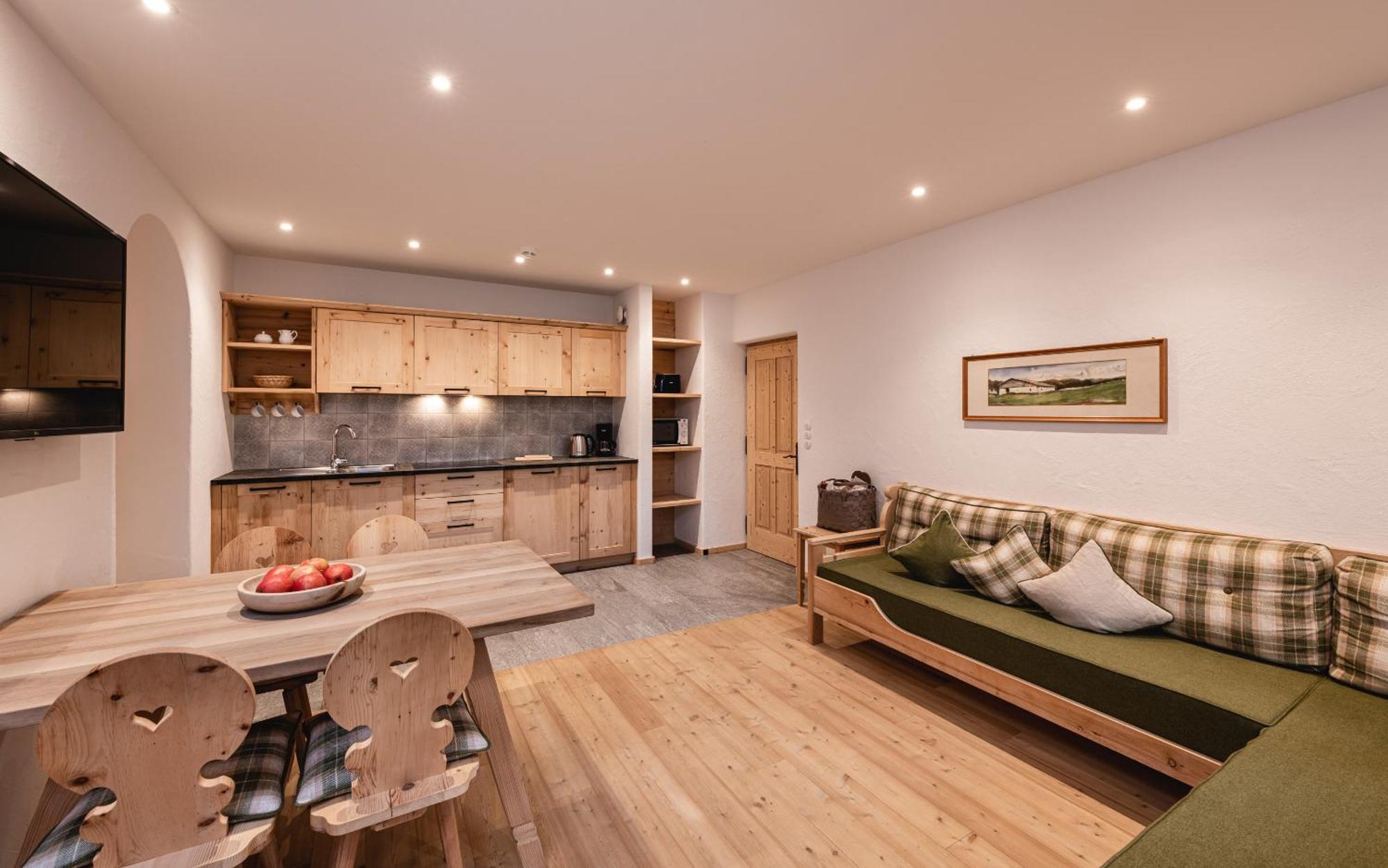 Huber Unterm Baum Appartement Algund Kamer foto