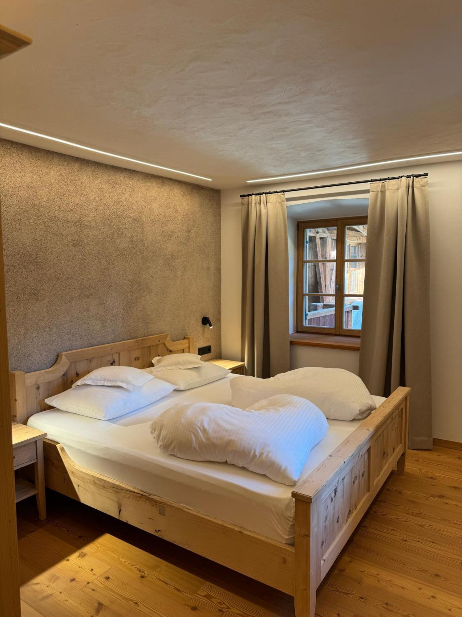 Huber Unterm Baum Appartement Algund Kamer foto