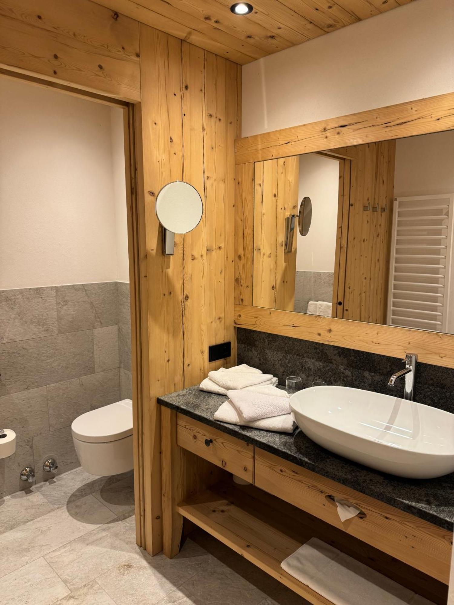 Huber Unterm Baum Appartement Algund Kamer foto